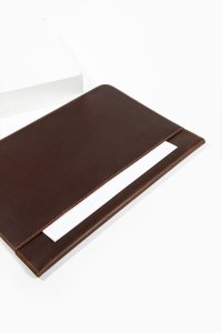 Lowenti Hakiki Deri 15/16 İNC Uyumlu Macbook Kılıf