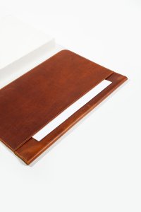 Lowenti Hakiki Deri 15/16 İNC Uyumlu Macbook Kılıf